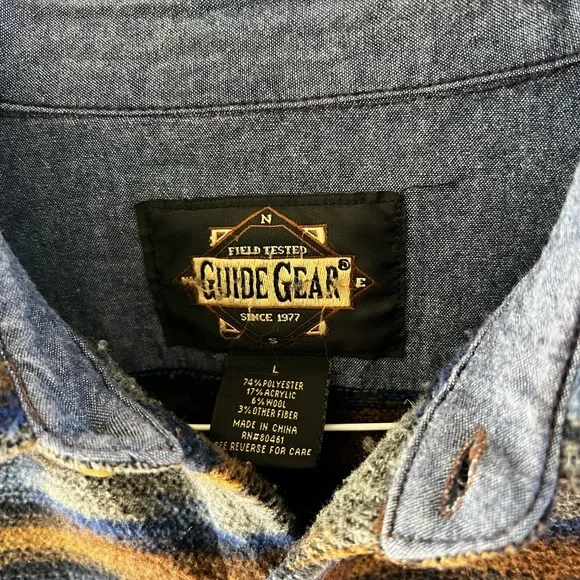 CLEARANCE Men’s L Guide Gear Blue & Gray Aztec Print Button Down Shirt Jacket - Picture 5 of 10